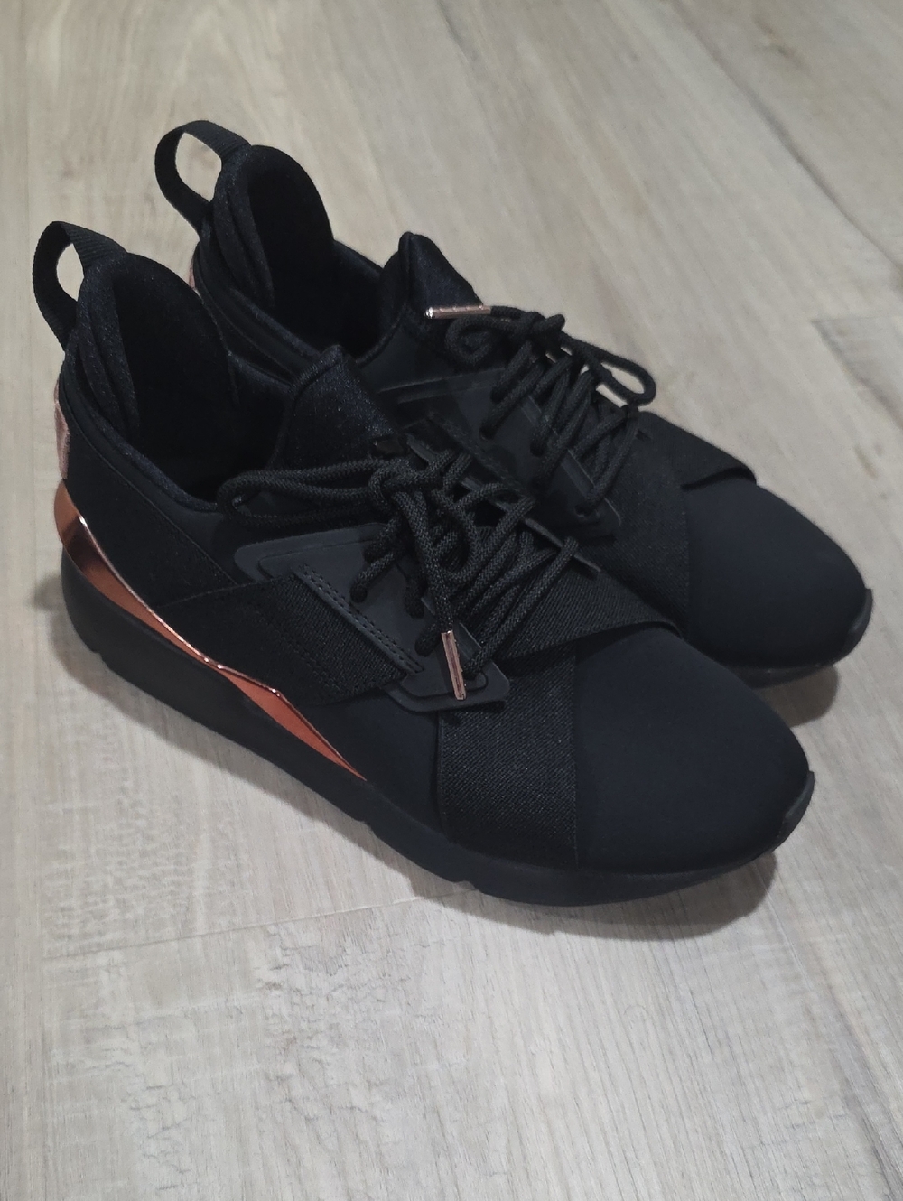 Women's Puma Muse  Sneakers with Rose Gold Accent